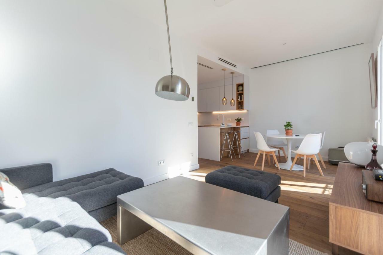 Urbantec Realty - Atocha Y Museos Apartment Мадрид Екстериор снимка