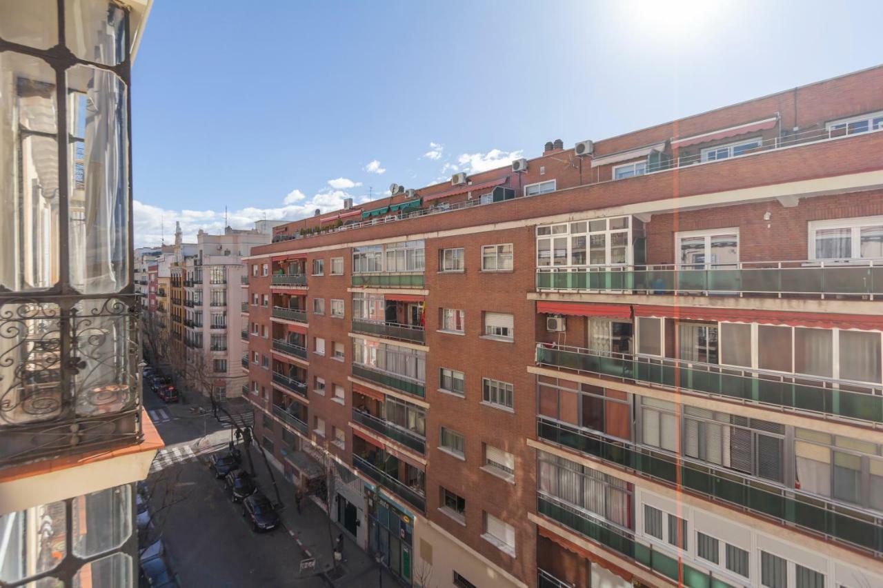 Urbantec Realty - Atocha Y Museos Apartment Мадрид Екстериор снимка